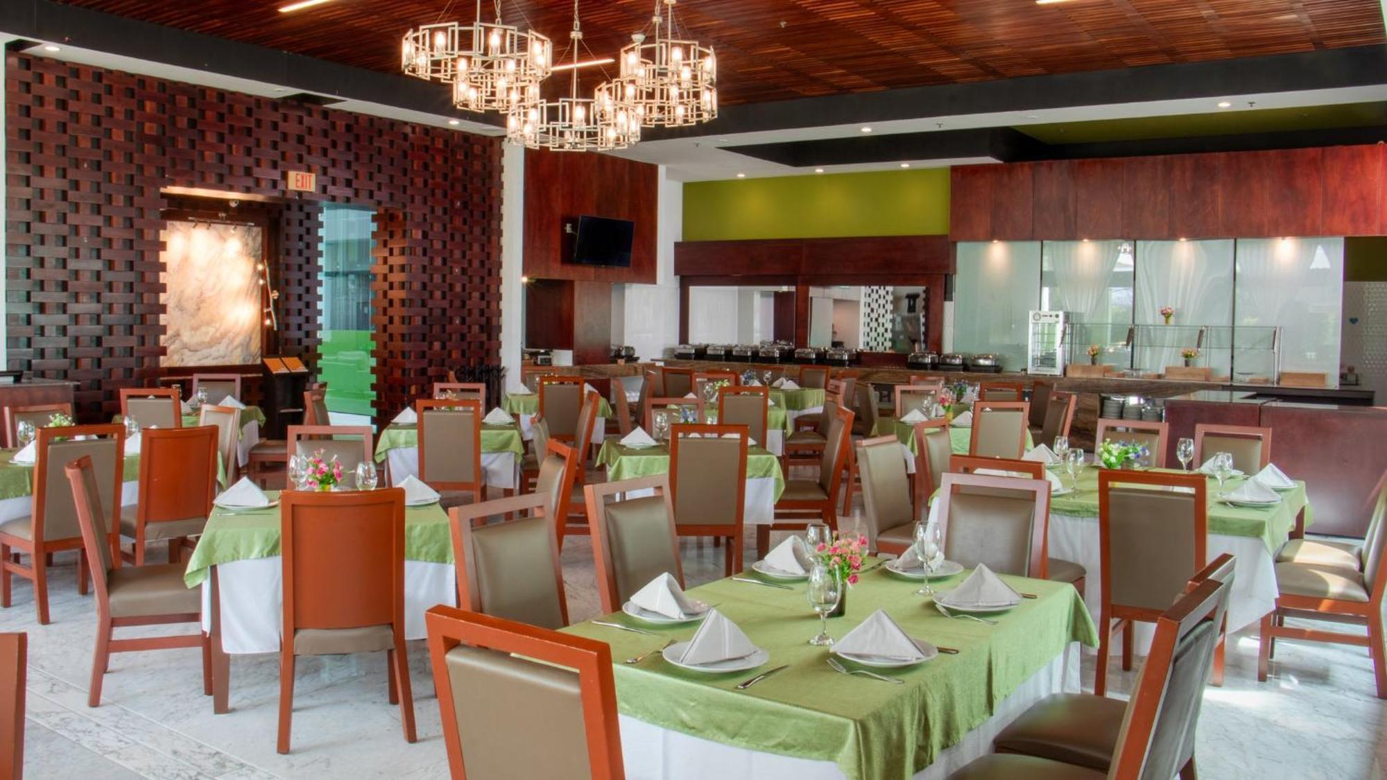 Holiday Inn Queretaro Zona Krystal By Ihg Exterior photo