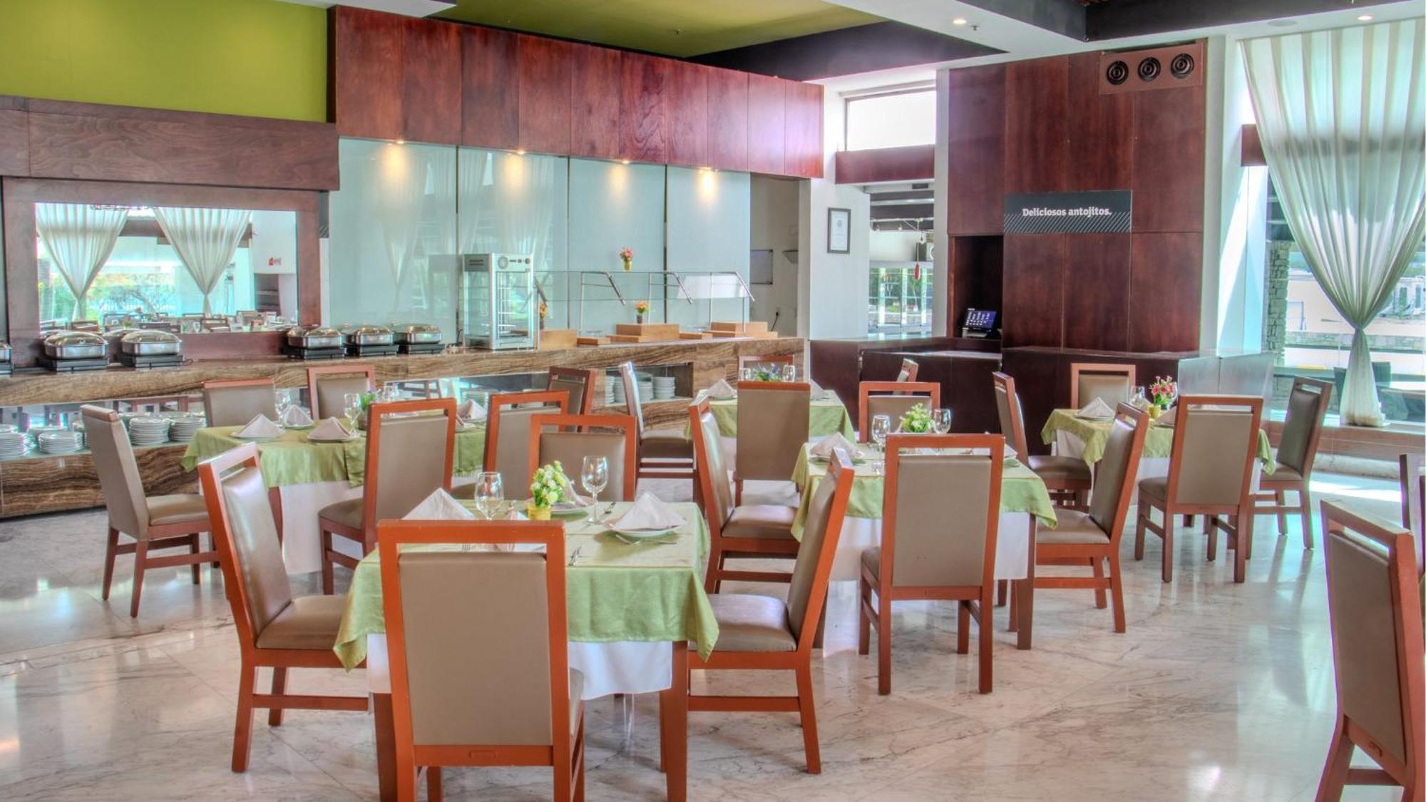 Holiday Inn Queretaro Zona Krystal By Ihg Exterior photo