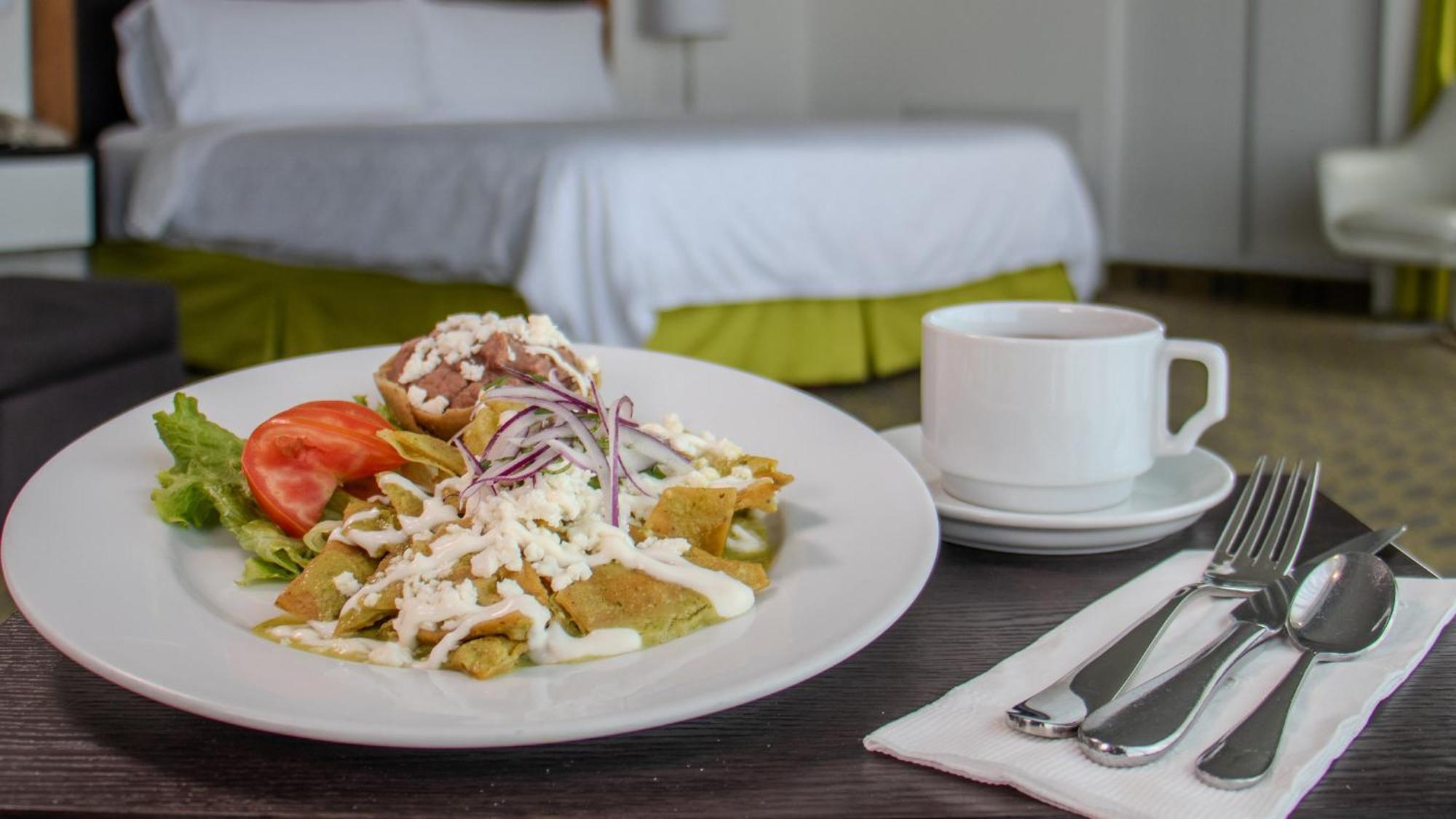 Holiday Inn Queretaro Zona Krystal By Ihg Exterior photo