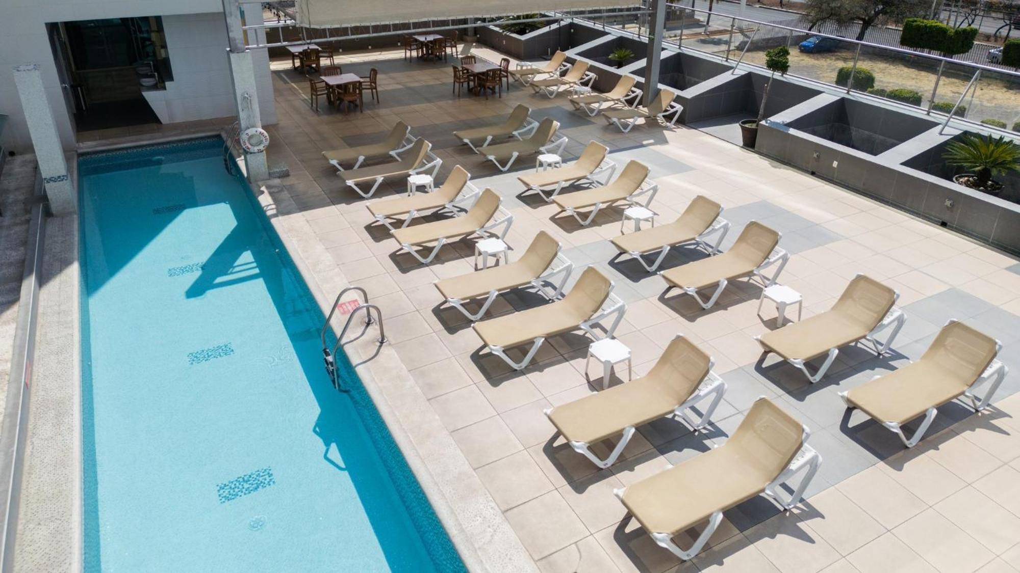Holiday Inn Queretaro Zona Krystal By Ihg Exterior photo